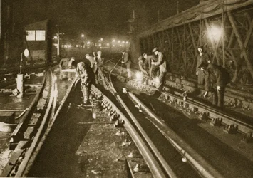 Reparatur einer Eisenbahnschiene, Charing Cross Brücke